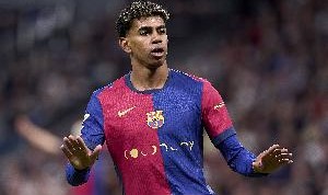 大场面先生，亚马尔生涯国家队&amp;俱乐部三次参加决赛，直接参与4球